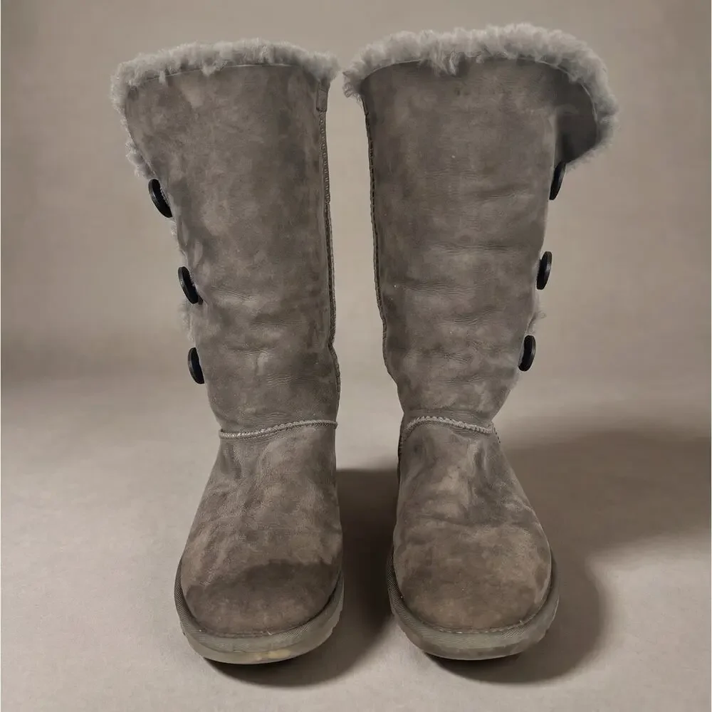 UGG Womens 9 Y2K Cottagecore Outdoors Sheepskin Bailey Button Triplet II Boot